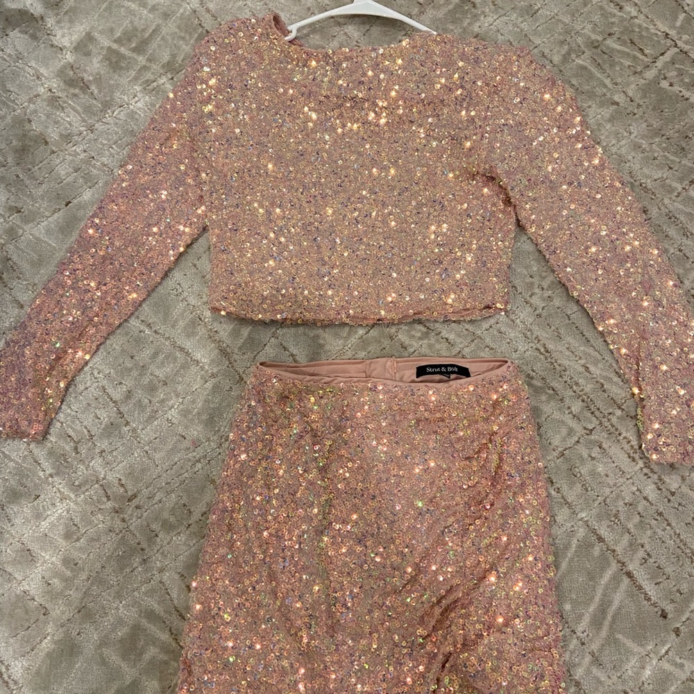 Pink Sequin Set ! Size small - Picture 6 of 7